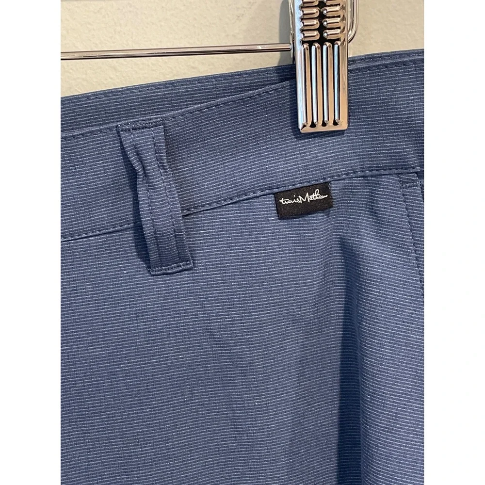 Travis Mathew Men's Blue Striped‎ Golf Shorts Size 32 Performance Stretch